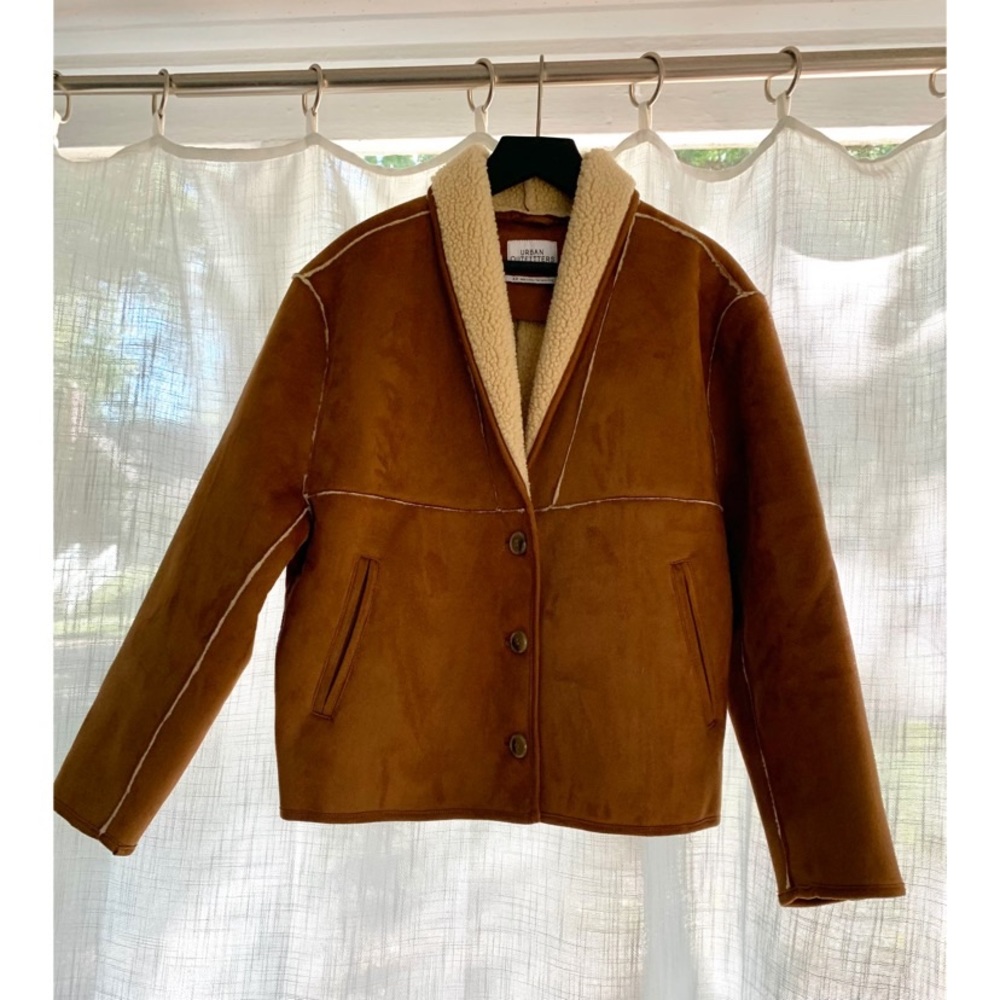 FOR SALE ! Urban Outfitters Wool Sherpa Coat Small